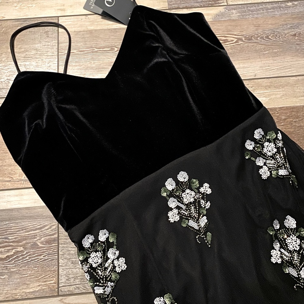 NEW! Adrianna Papell Midi Dress